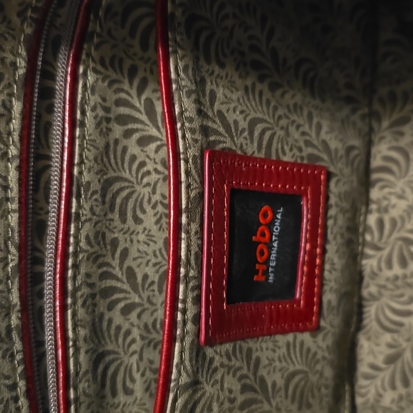 HOBO Red Leather Handbag and Wallet Set - Picture 6 of 9